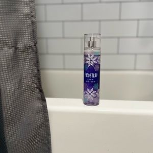 Frosted Snow Blossom- Bath and Body Works